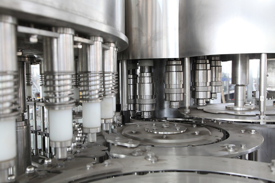 110V Automatic Liquid Water Bottle Filling Machine / Pure Water Aseptic Bottling Equipment 6000BPH