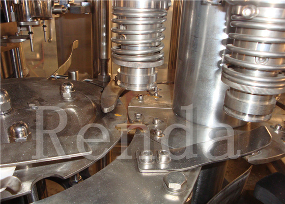4000BPH 2000 ml Juice Filling Machine for Fruit Juice / Orange Juice / Pineapple Juice Packing