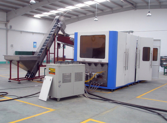 2L Semi Automatic Bottle Blowing Machine 1600BPH in Stretch Blow Moulding Machine